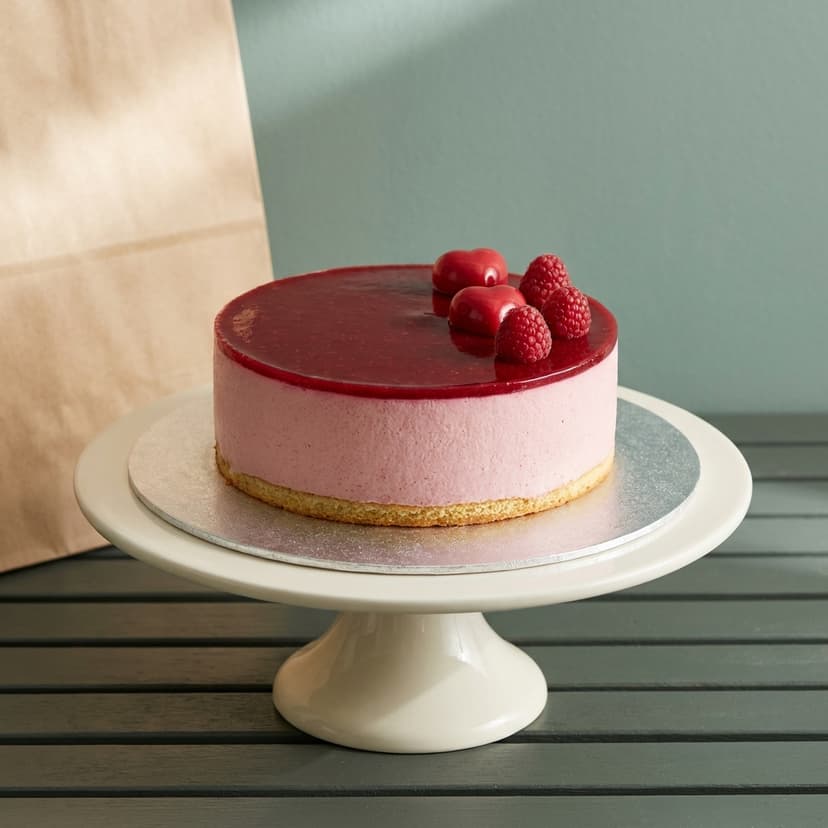 Raspberry mousse cake